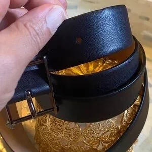 ???Valentino Black Leather Rock Stud Belt 120/48 Garavani. Valentino Garavani - Rockstud Black Pebbled Leather Belt Bag main image 3